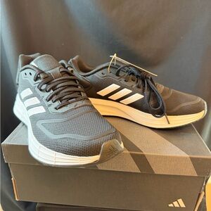 Woman’s Adidas Duramo10 size 8. BNIB.
